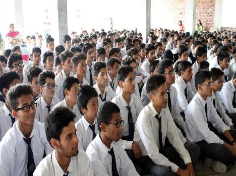 student listen speech of Modi